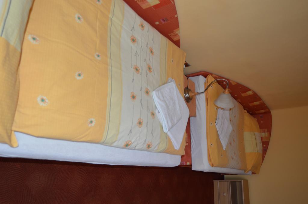 Paradise Hotel